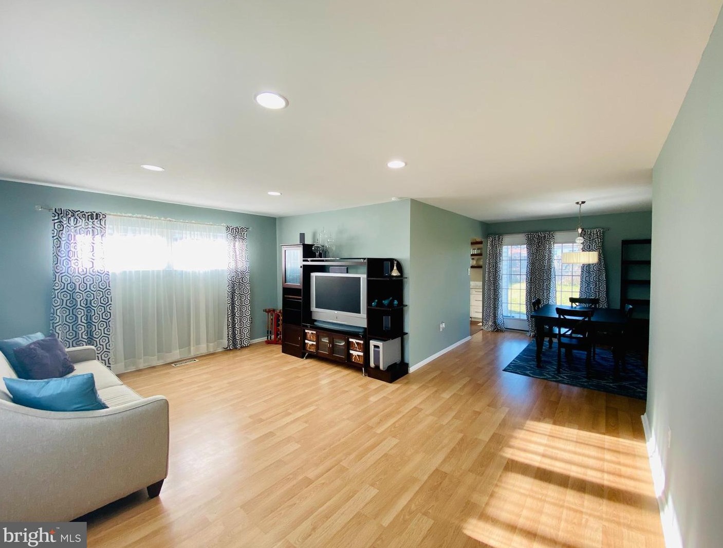 8714 Stockwell Rd, Baltimore, MD 21234-2818