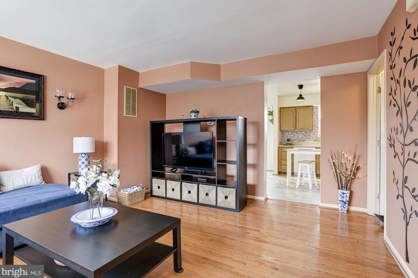 32 Tameron Pl, Baltimore, MD 21237-2054