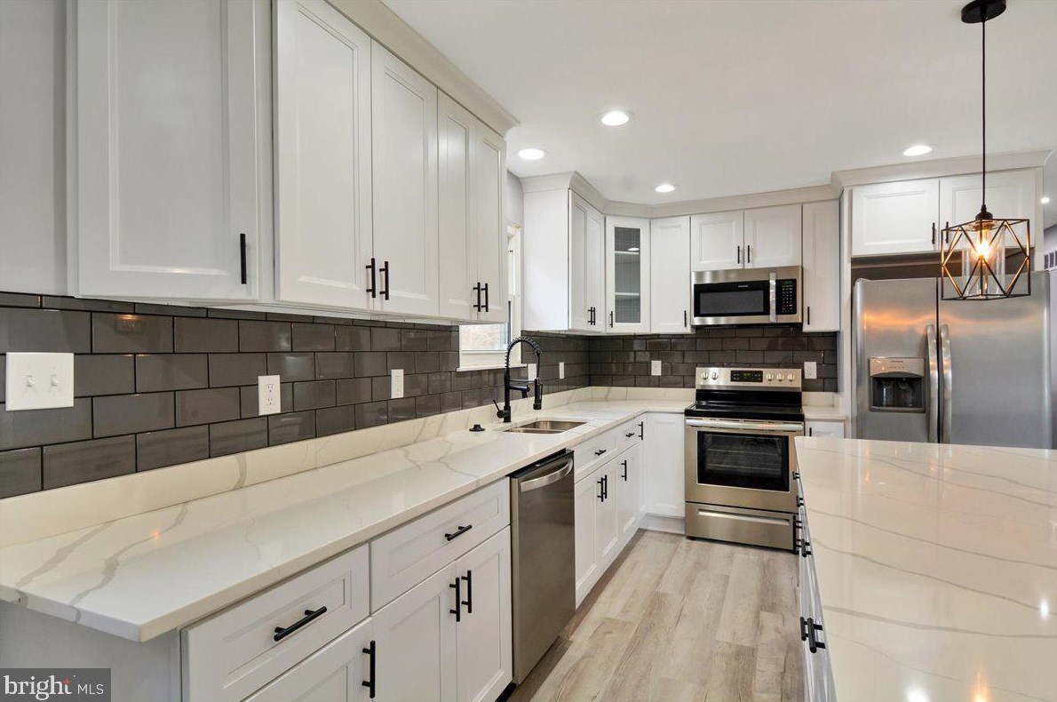 1324 Maple Ave, Baltimore MD  21221-6027 exterior