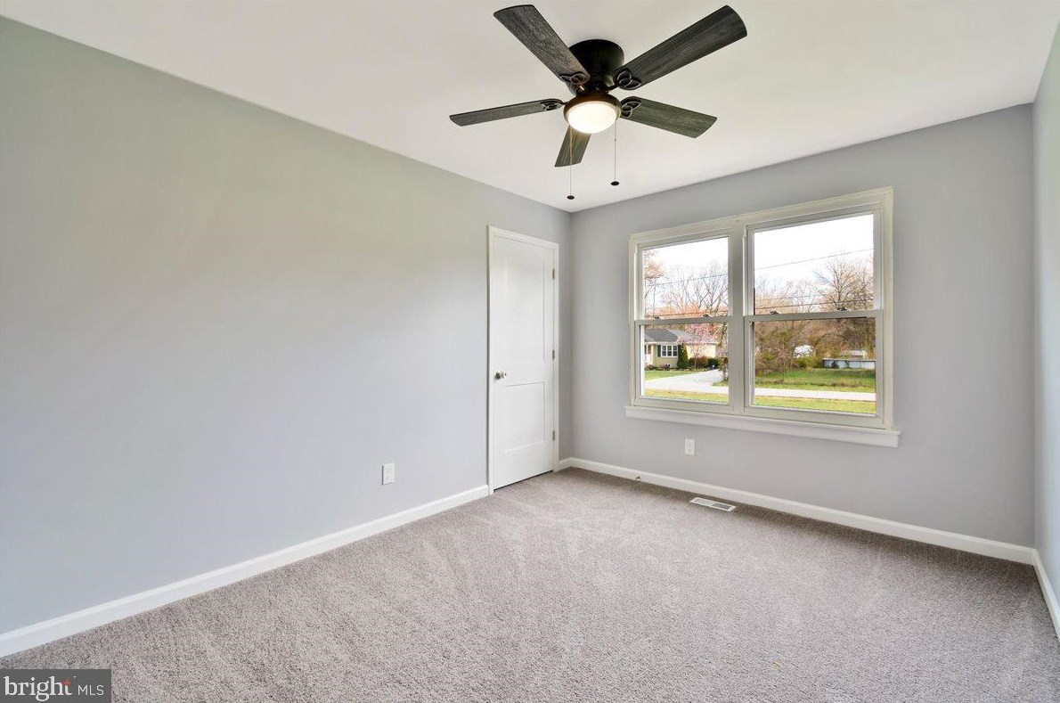 1324 Maple Ave, Baltimore MD  21221-6027 exterior