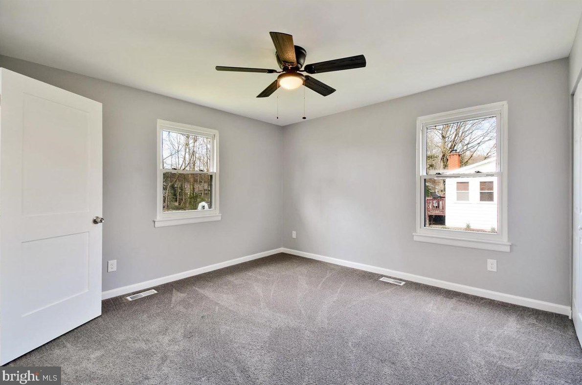 1324 Maple Ave, Baltimore MD  21221-6027 exterior