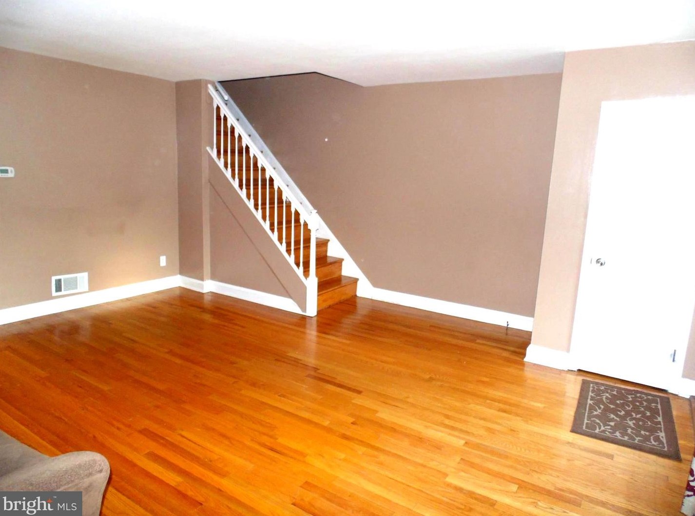 617 Middlesex Rd, Baltimore, MD 21221-2125