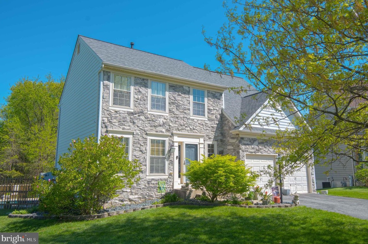 8 Camrose Ct, Baltimore, MD 21237-3359