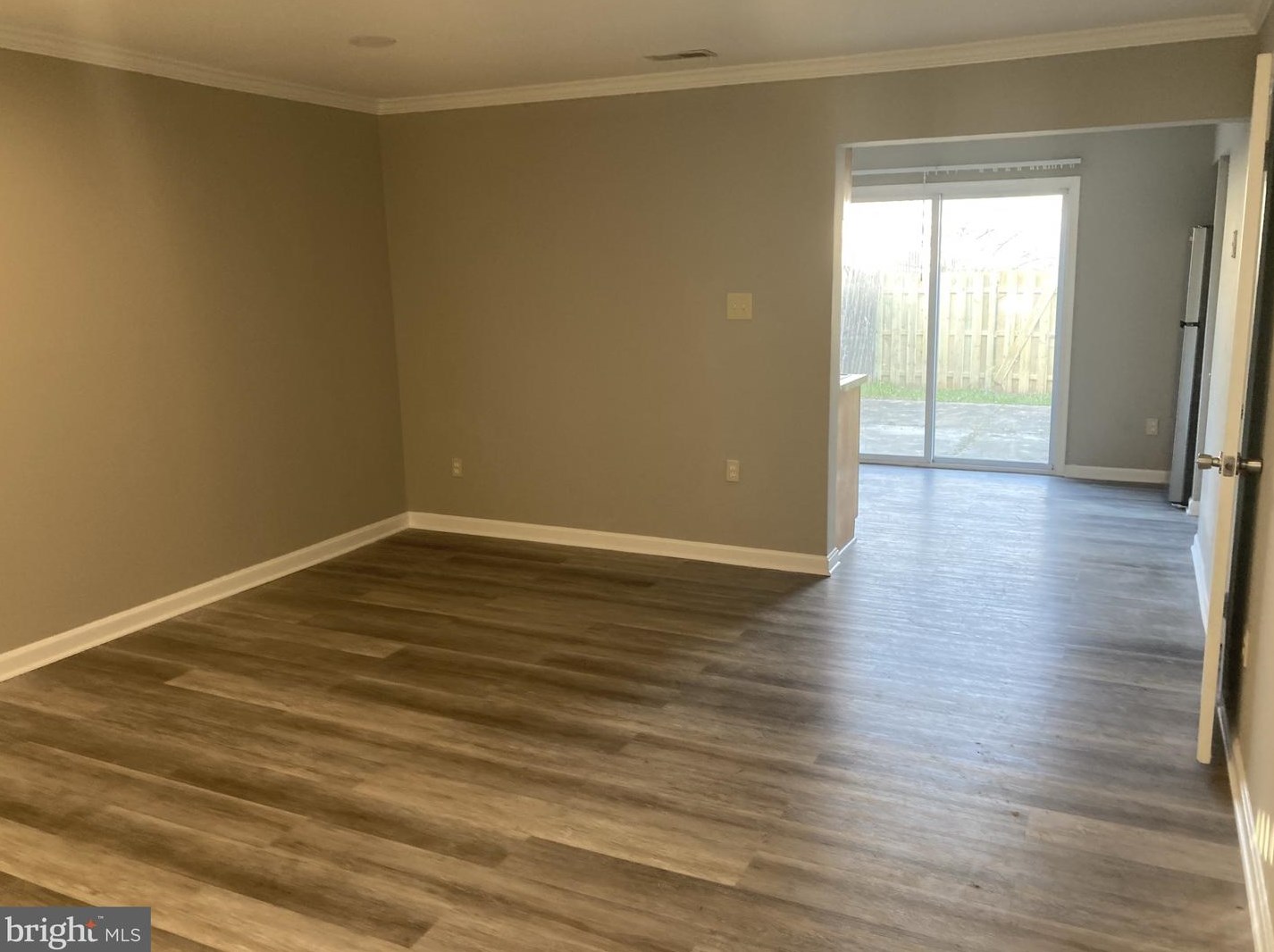 31 Taos Cir, Baltimore, MD 21220