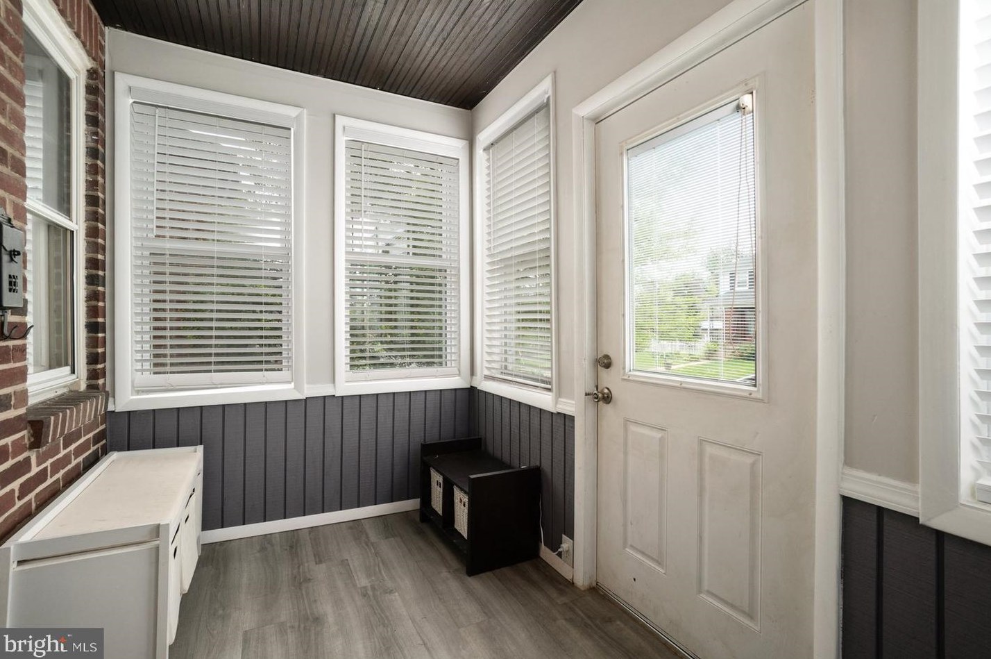 727 Manchester Rd, Baltimore, MD 21229-4748