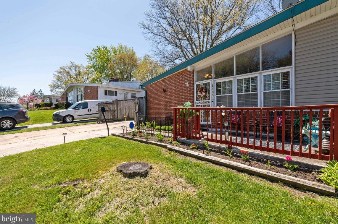 8135 Scotts Level Rd, Baltimore, MD 21208-2227