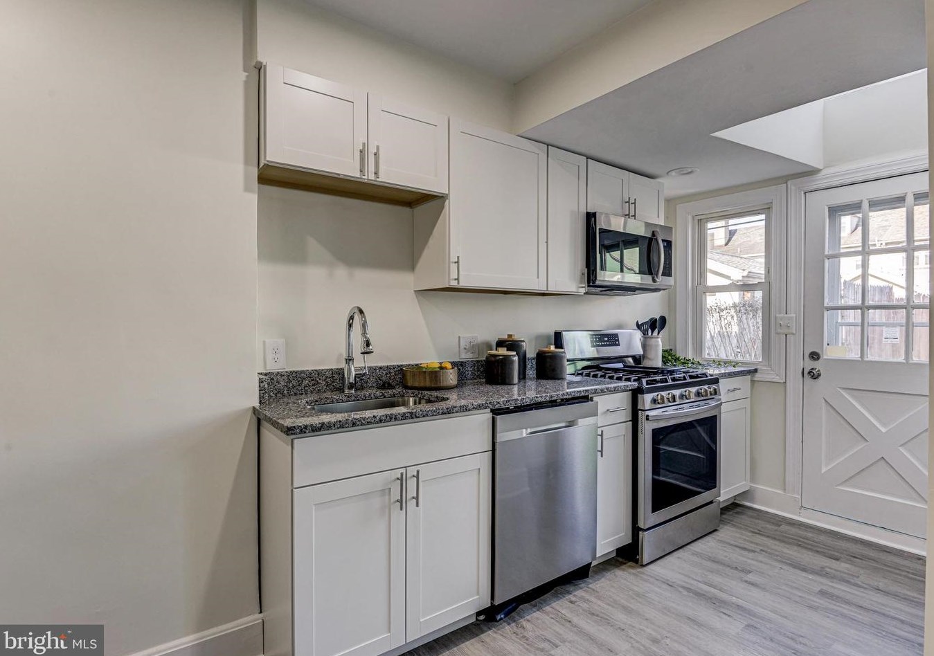 17 Dundalk Ave, Baltimore MD  21222-4222 exterior