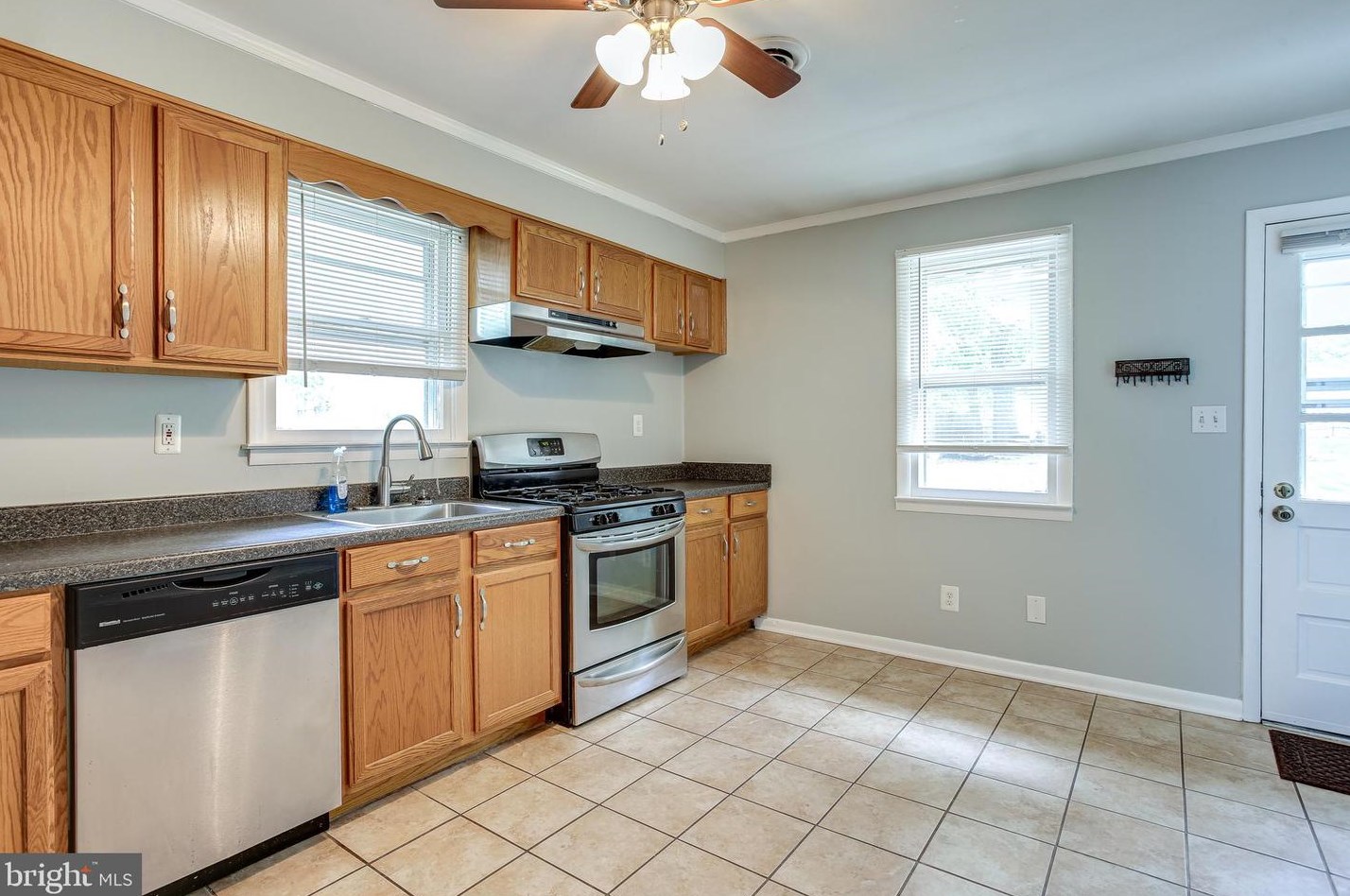 312 Savannah Rd, Baltimore MD exterior