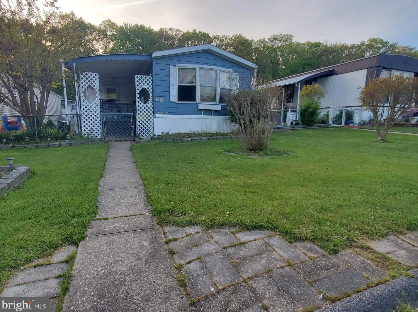 54 Rockywood Ln, Baltimore, MD 21221-3260