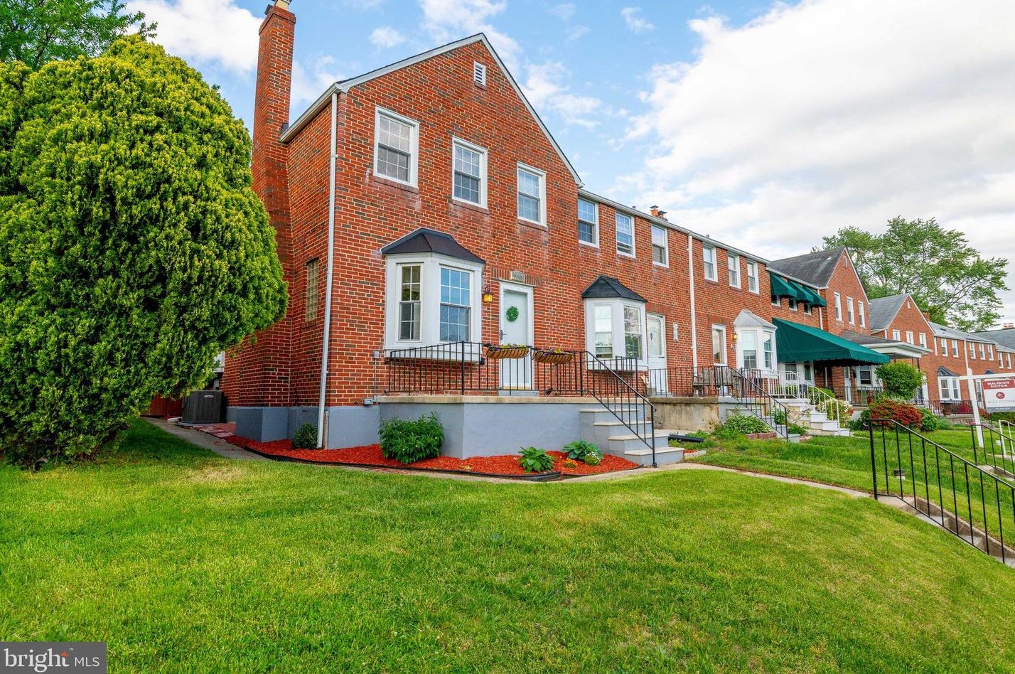 1662 Thetford Rd, Baltimore, MD 21286-8130