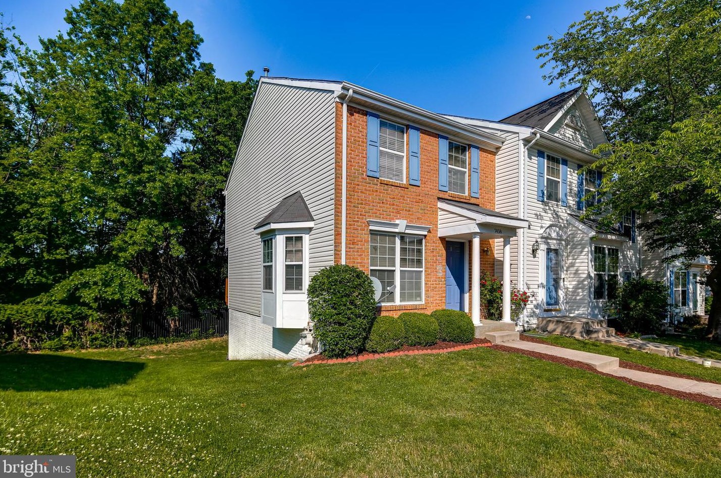 7458 Catterick Ct, Baltimore, MD 21244-5600