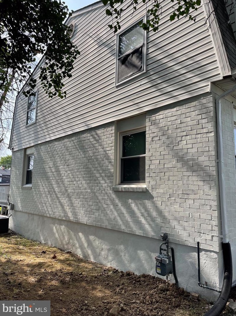 3158 Ryerson Cir, Baltimore MD  21227-4738 exterior