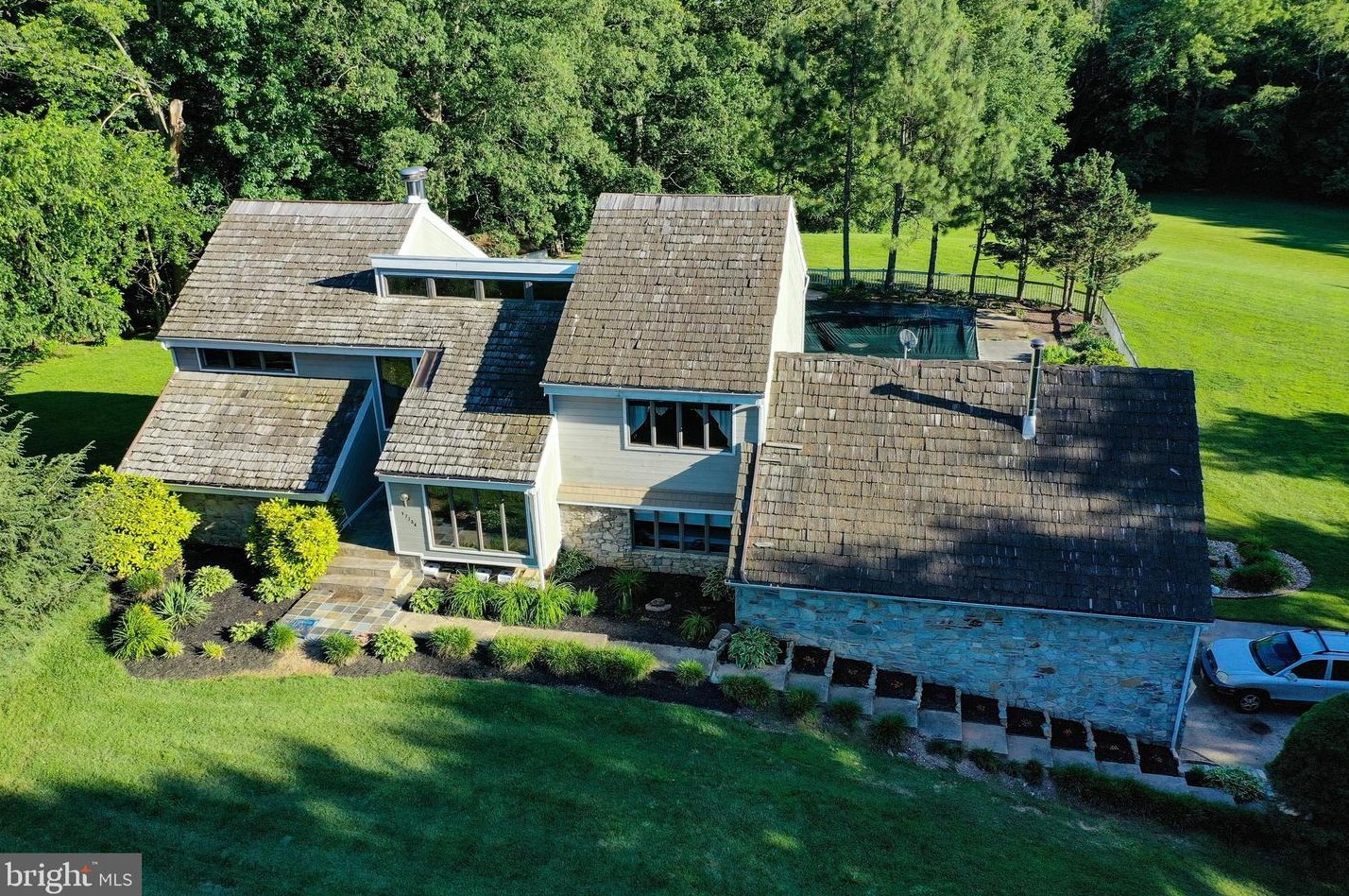 17734 Foreston Rd, Parkton, MD 21120-9656