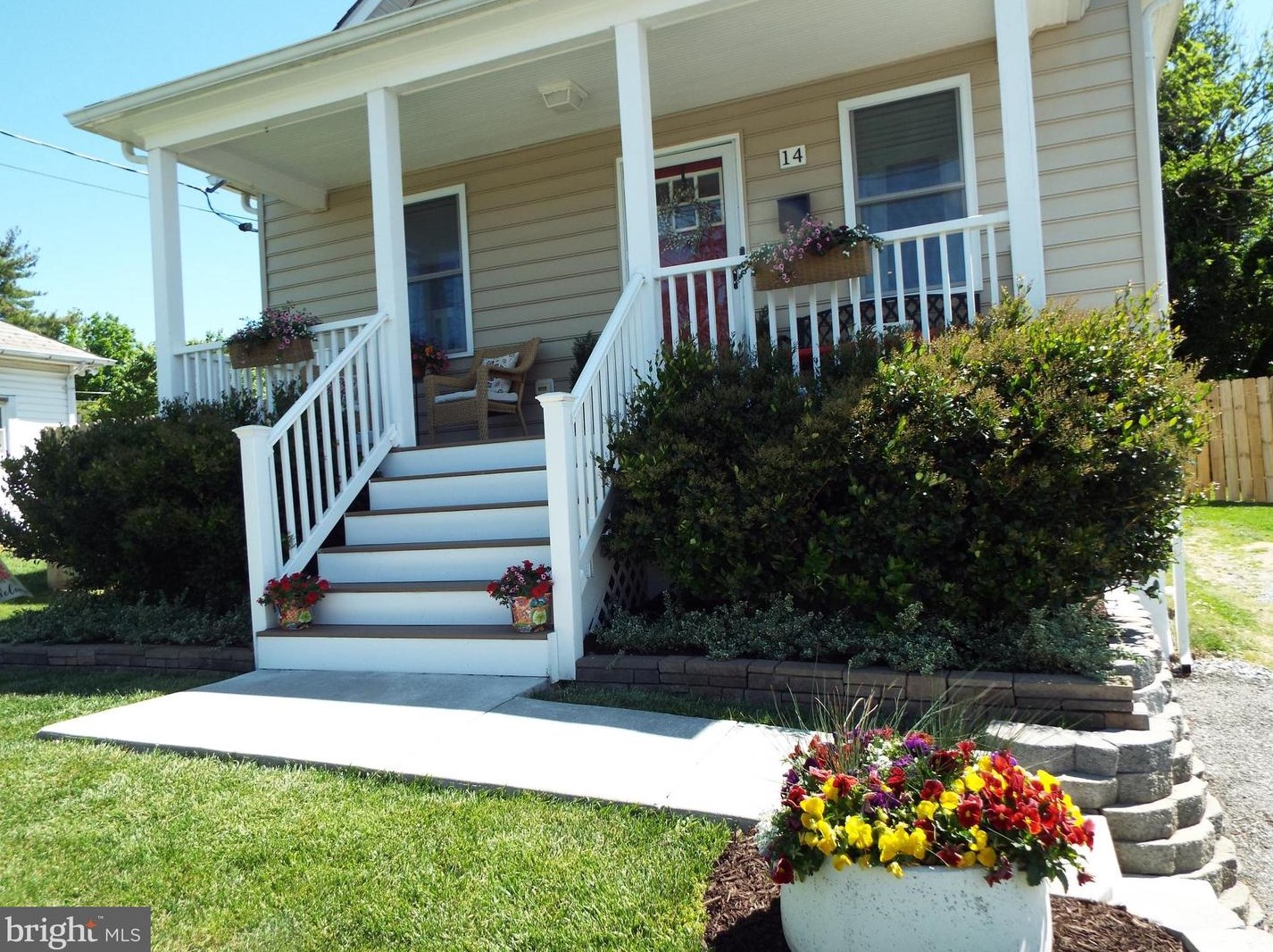 14 Egges Ln, Baltimore, MD 21228-4511