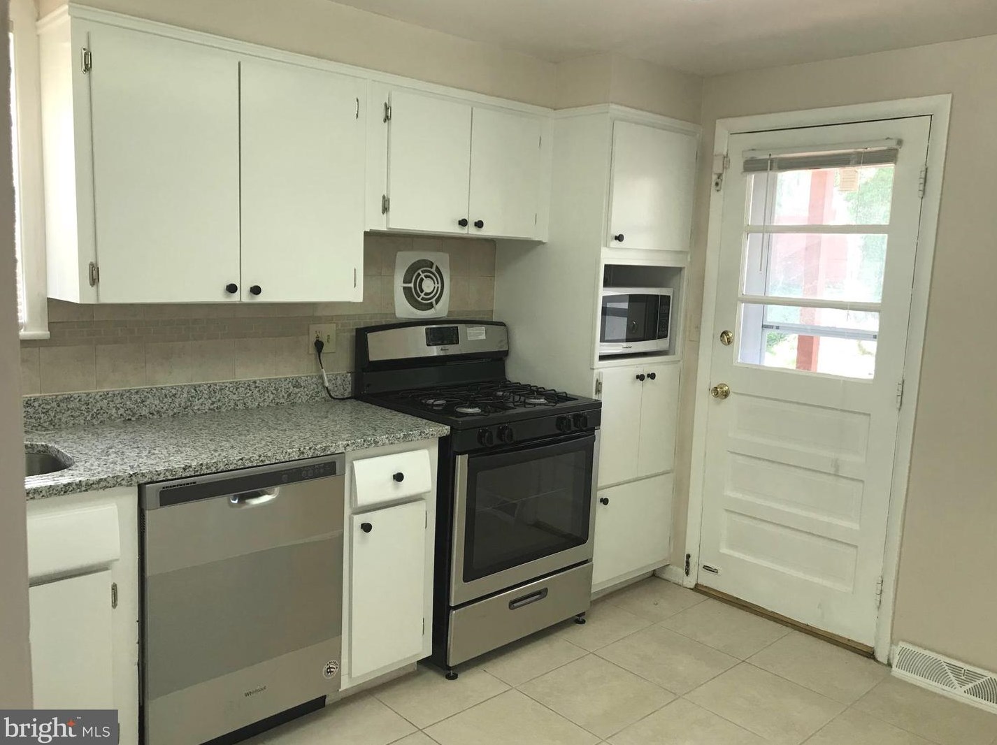 2432 Smith Ave, Baltimore MD  21209-1113 exterior