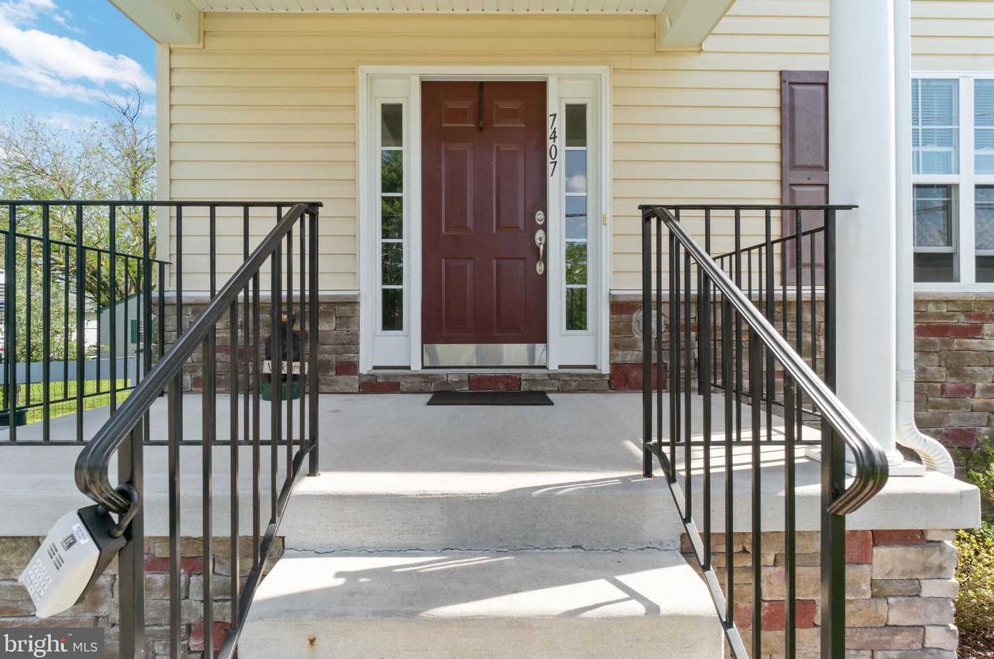 7407 Dakota Ave, Baltimore, MD 21219-2136