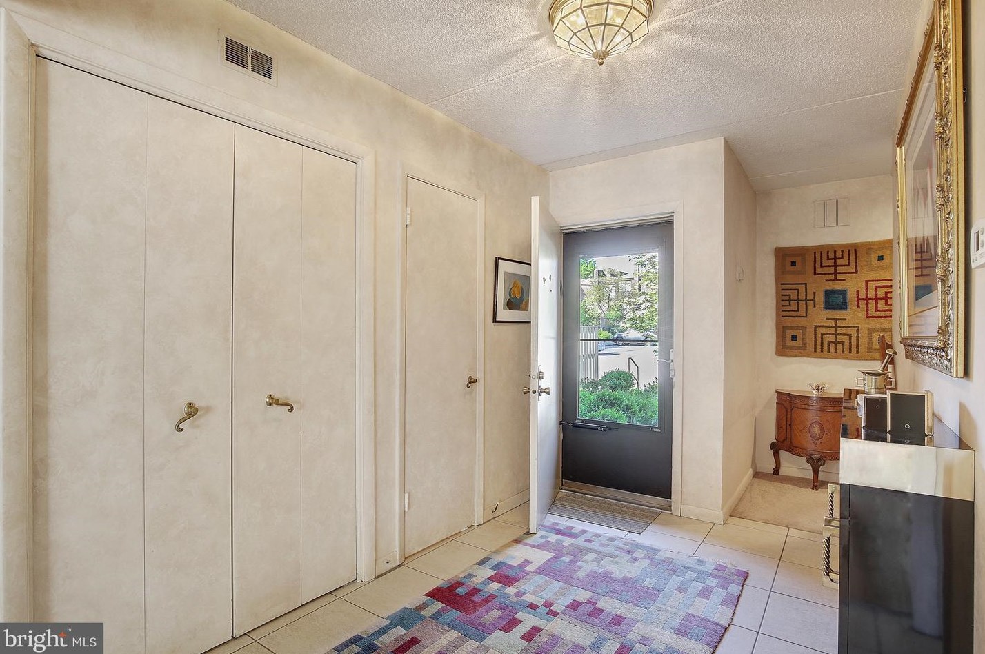3 Tanner Ct, Baltimore, MD 21208-1333