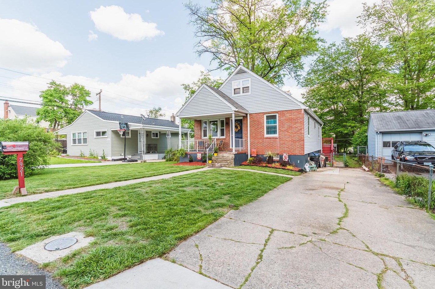 7921 Dalesford Rd, Baltimore, MD 21234-5231