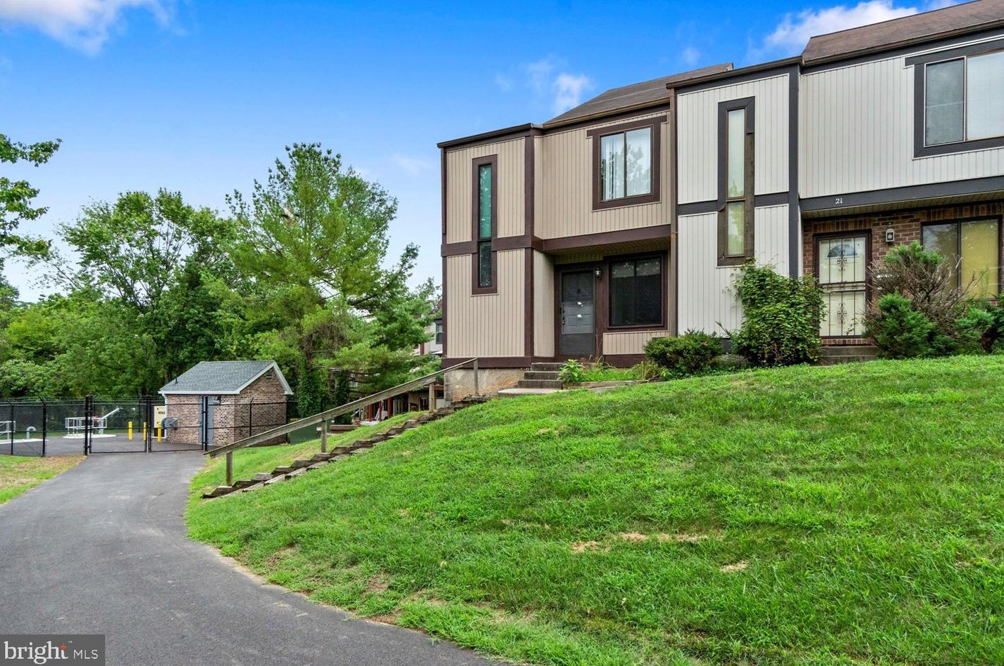 23 Mooring Ct, Baltimore, MD 21221-2904