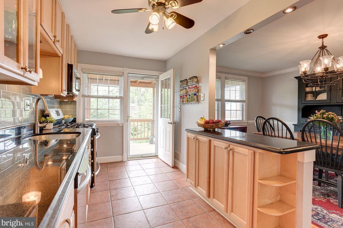 417 Whitfield Rd, Baltimore, MD 21228-1809