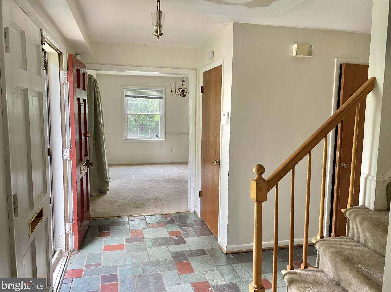 7013 Copeleigh Rd, Baltimore, MD 21212-1926