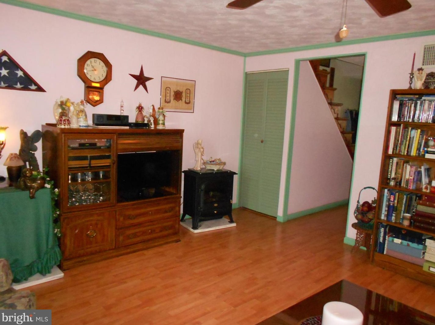 1019 Fredonia Ct, Baltimore MD  21227-3404 exterior