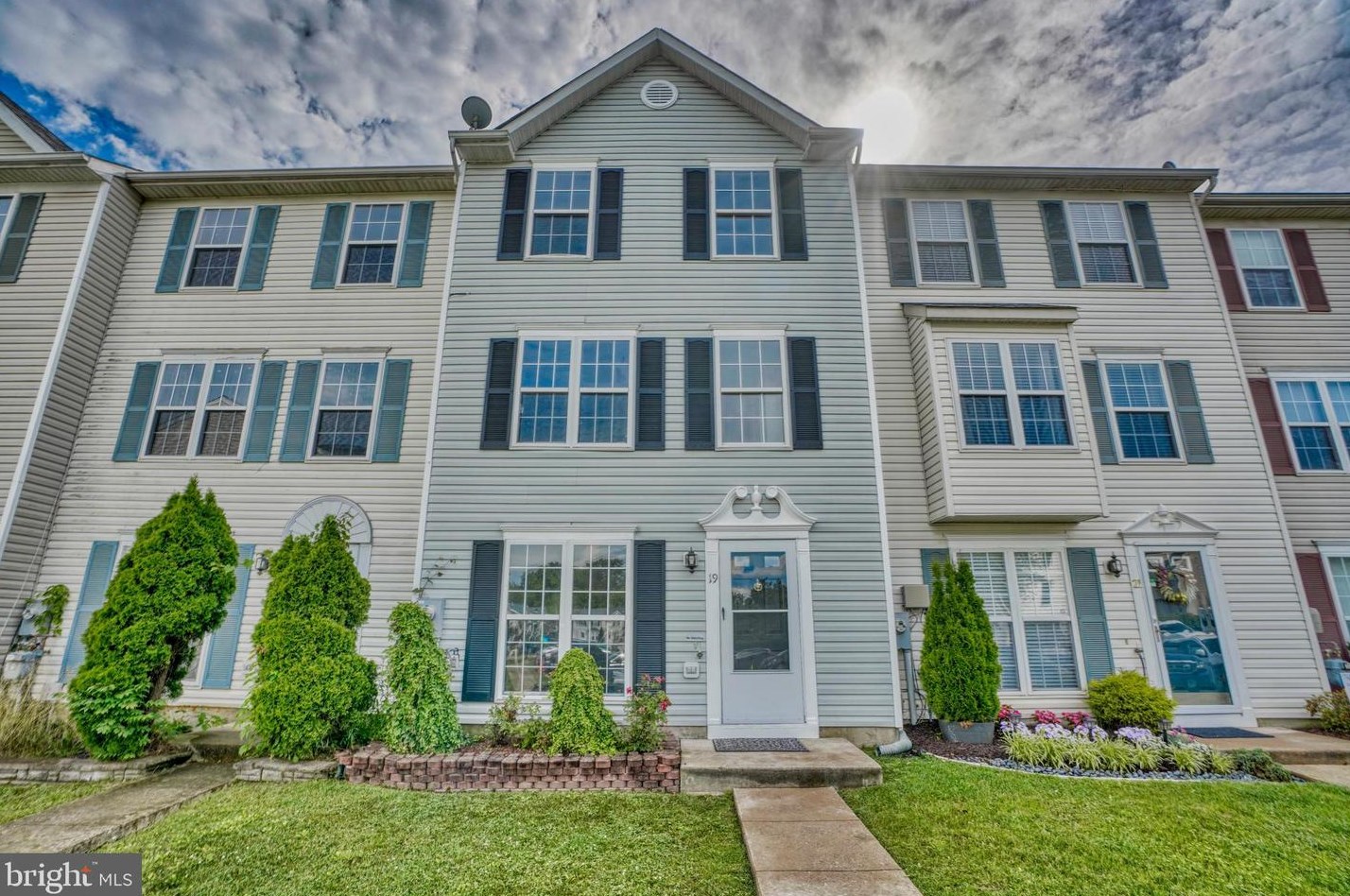 19 Blue Spire Cir, Baltimore, MD 21220-1743