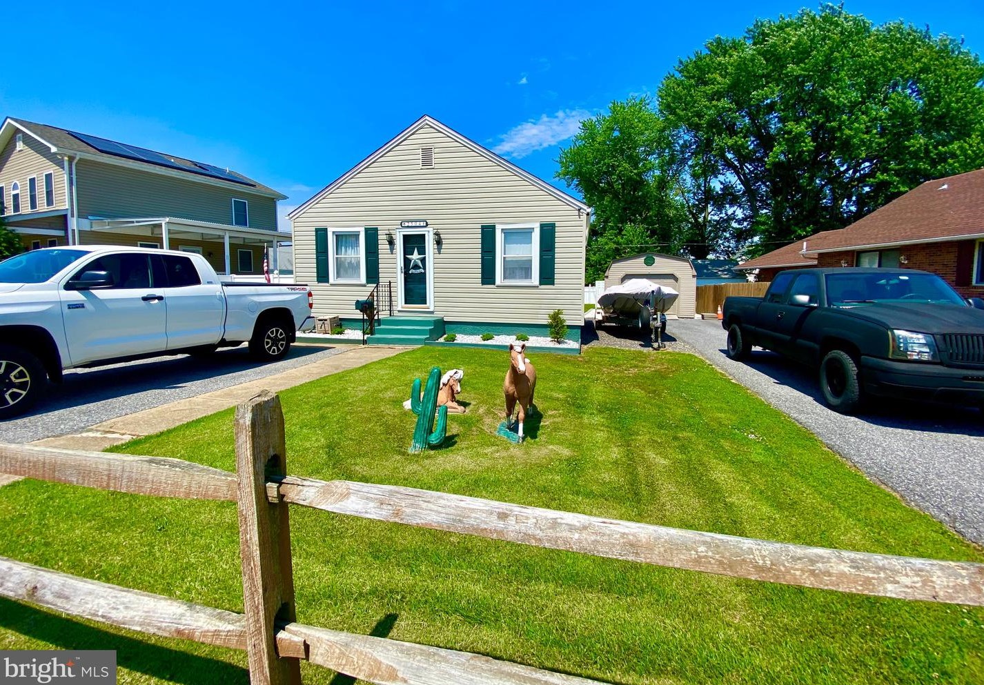 2504 Gray Manor Ter, Baltimore, MD 21222-2303