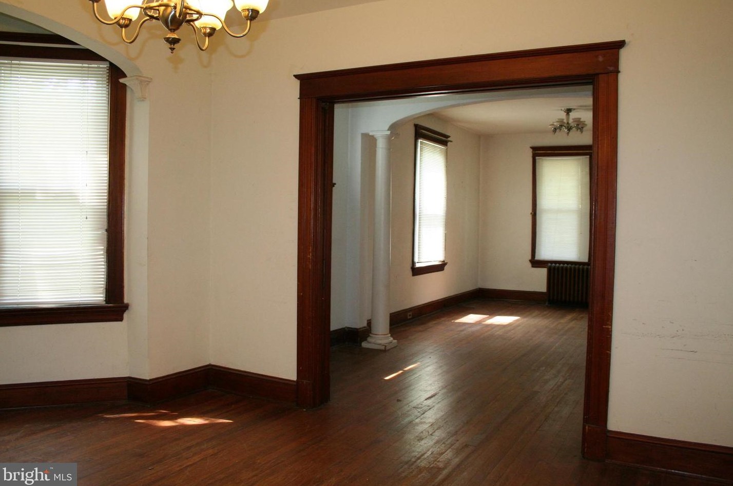 505 Academy Rd, Baltimore MD  21228-1802 exterior