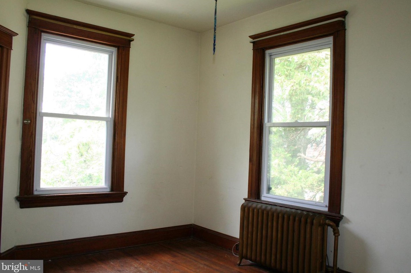 505 Academy Rd, Baltimore MD  21228-1802 exterior