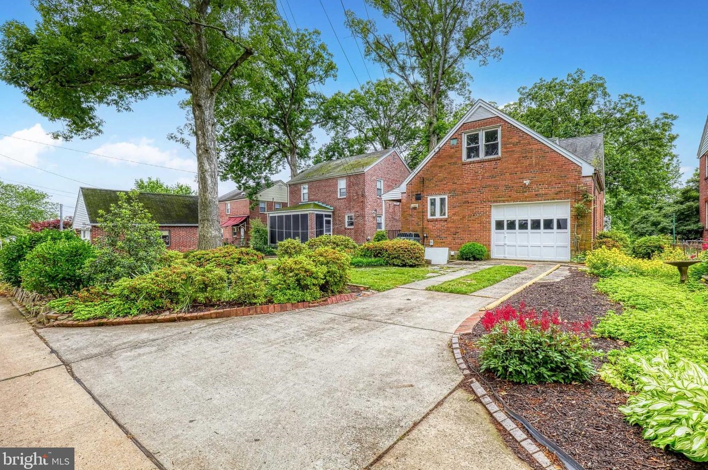 104 Manor Ave, Baltimore, MD 21206-1022