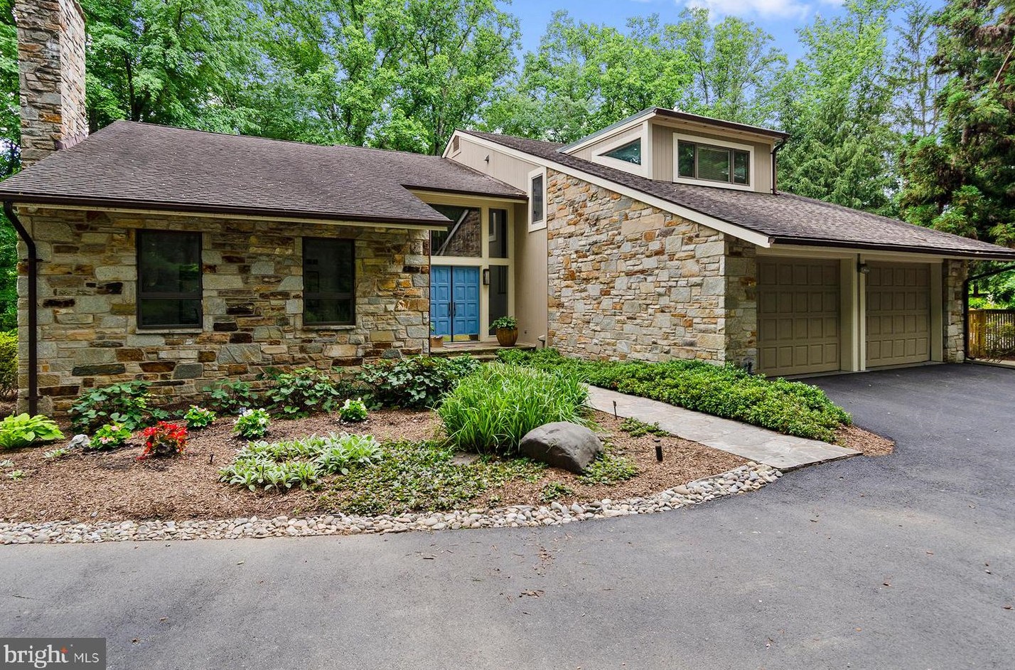 12 Roland Ct, Baltimore, MD 21204-3550