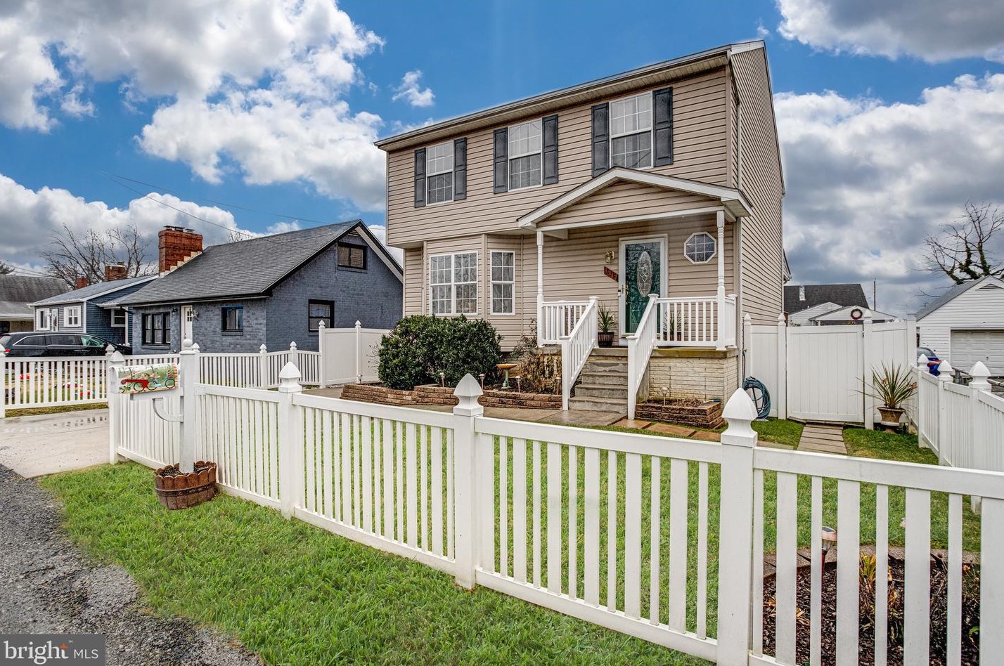 8317 Bear Creek Dr, Baltimore, MD 21222-4902