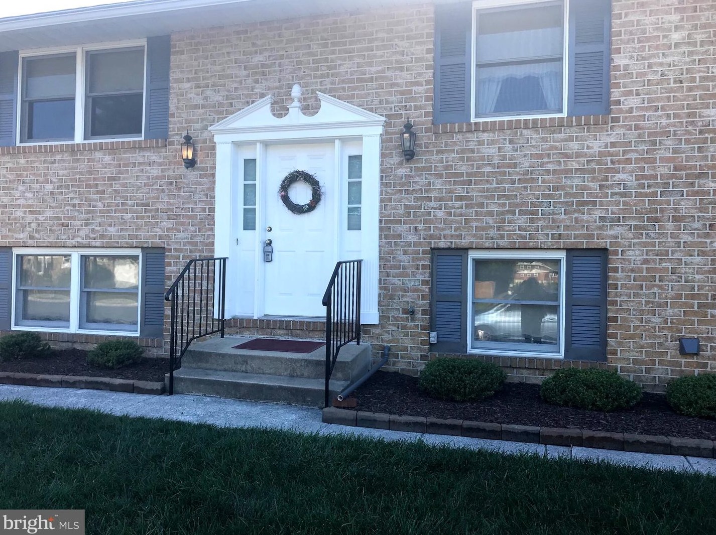 418 Westside Blvd, Baltimore, MD 21228-4028