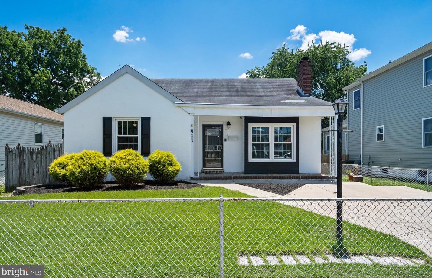 411 Dorsey Ave, Baltimore, MD 21221-6711