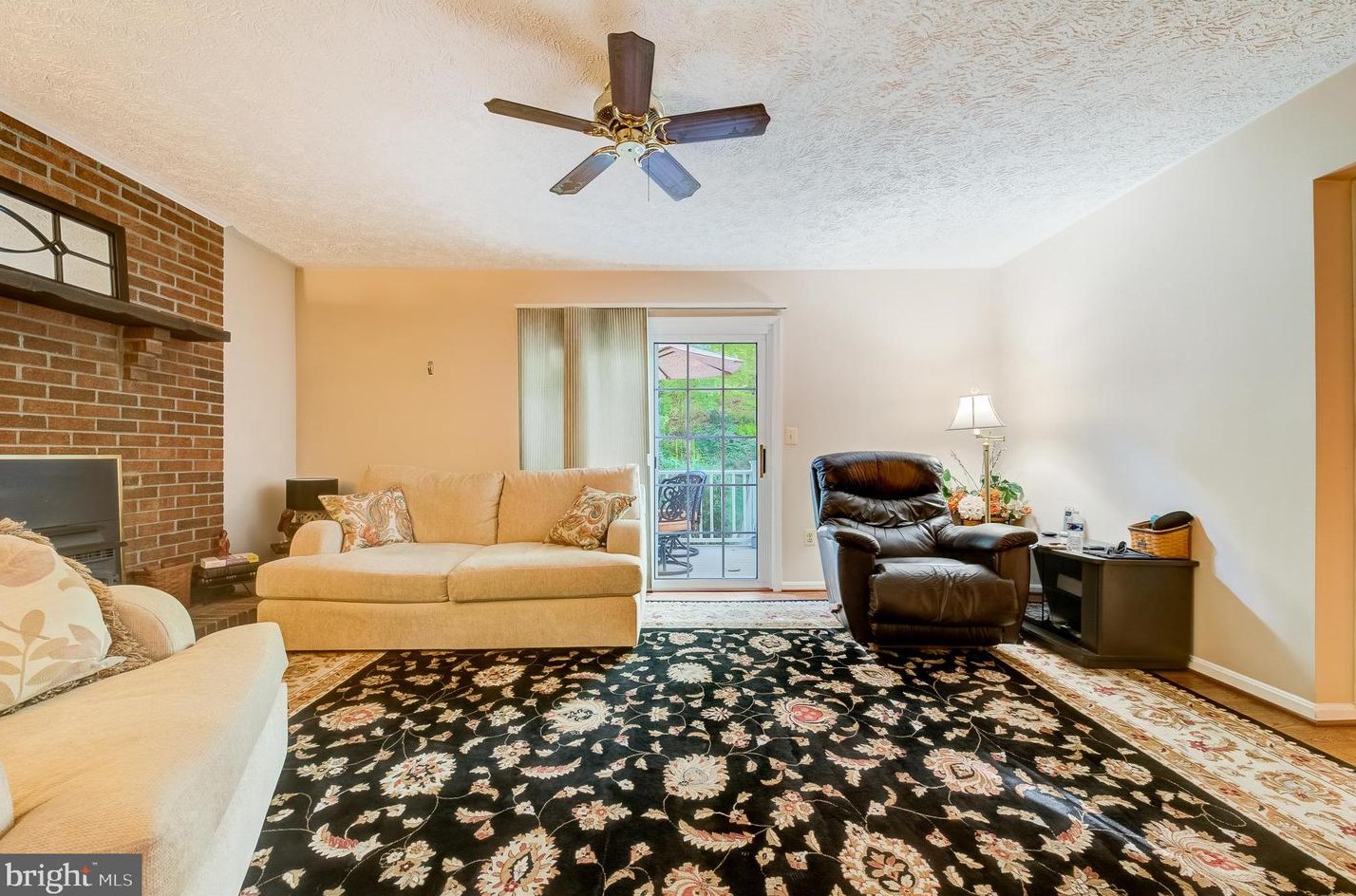 9806 Empire Ct, Dunkirk MD  20754-9714 exterior