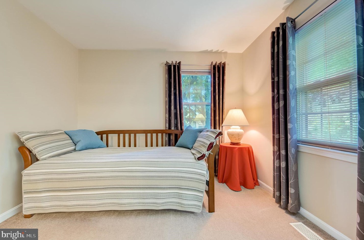 9806 Empire Ct, Dunkirk MD  20754-9714 exterior