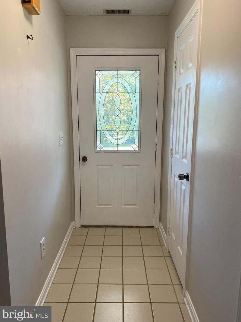 13105 Windjammer Ave, Solomons, MD 20688