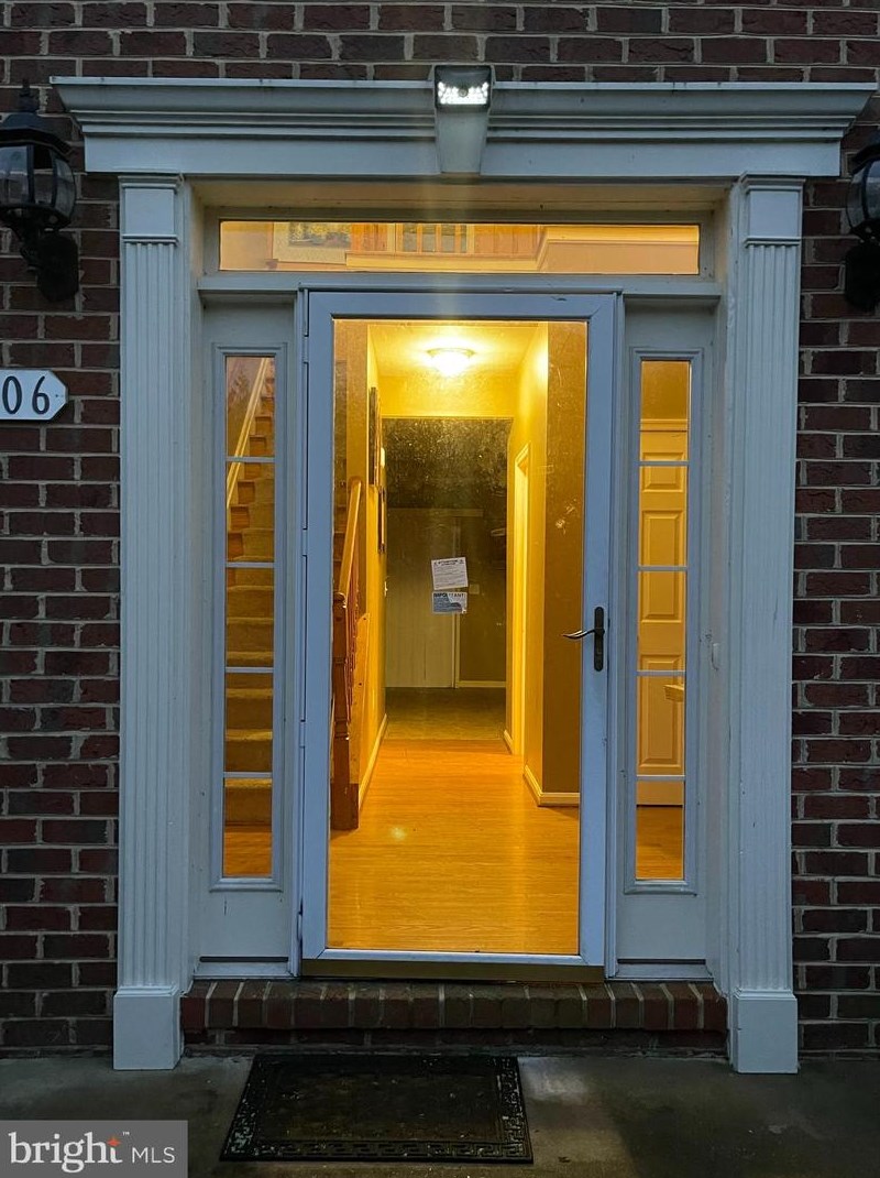 8206 Fairfield Dr, Owings, MD 20736