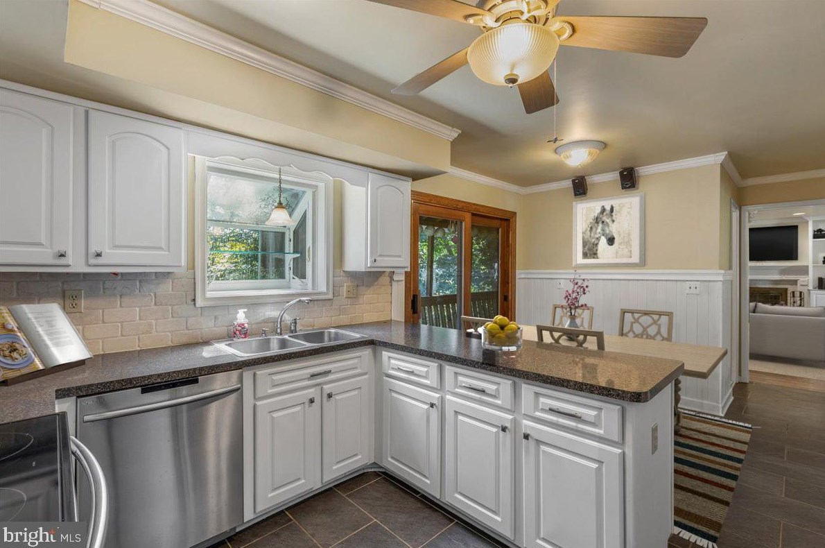 9805 Empire Ct, Dunkirk MD 20754-9715 exterior