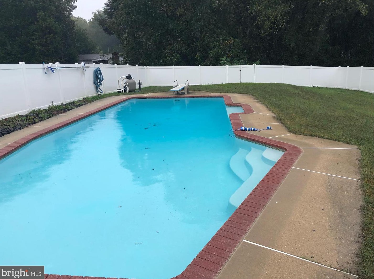 11208 Maplewood Dr, Dunkirk MD  20754-9413 exterior