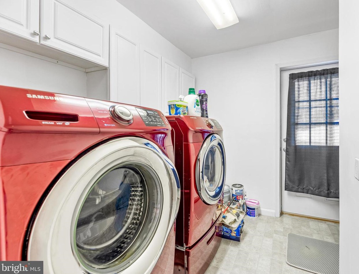 11208 Maplewood Dr, Dunkirk MD  20754-9413 exterior