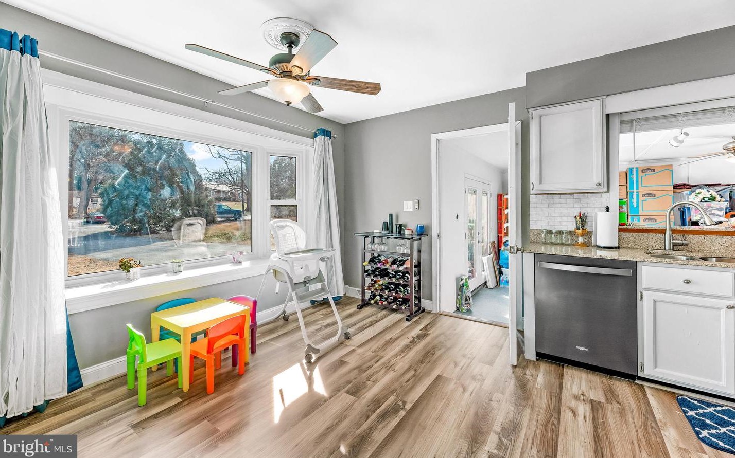 11208 Maplewood Dr, Dunkirk MD  20754-9413 exterior