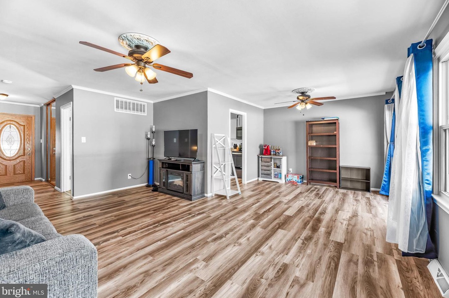 11208 Maplewood Dr, Dunkirk MD  20754-9413 exterior