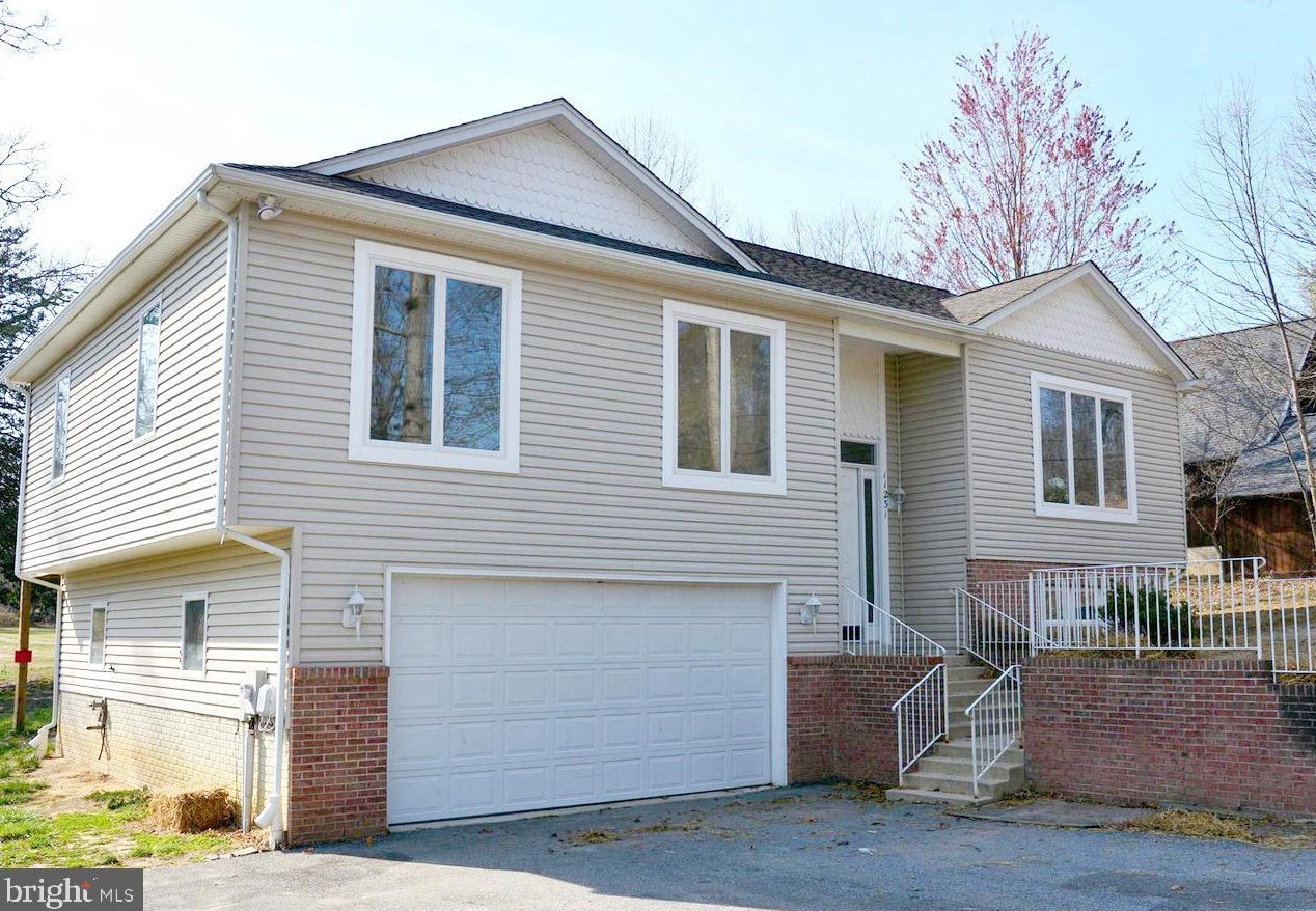 11231 Rawhide Rd, Lusby, MD 20657