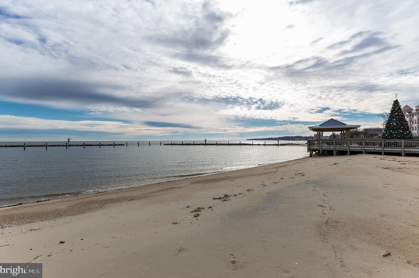 9534 Sea Gull Ct, Holland Point MD  20714-3014 exterior