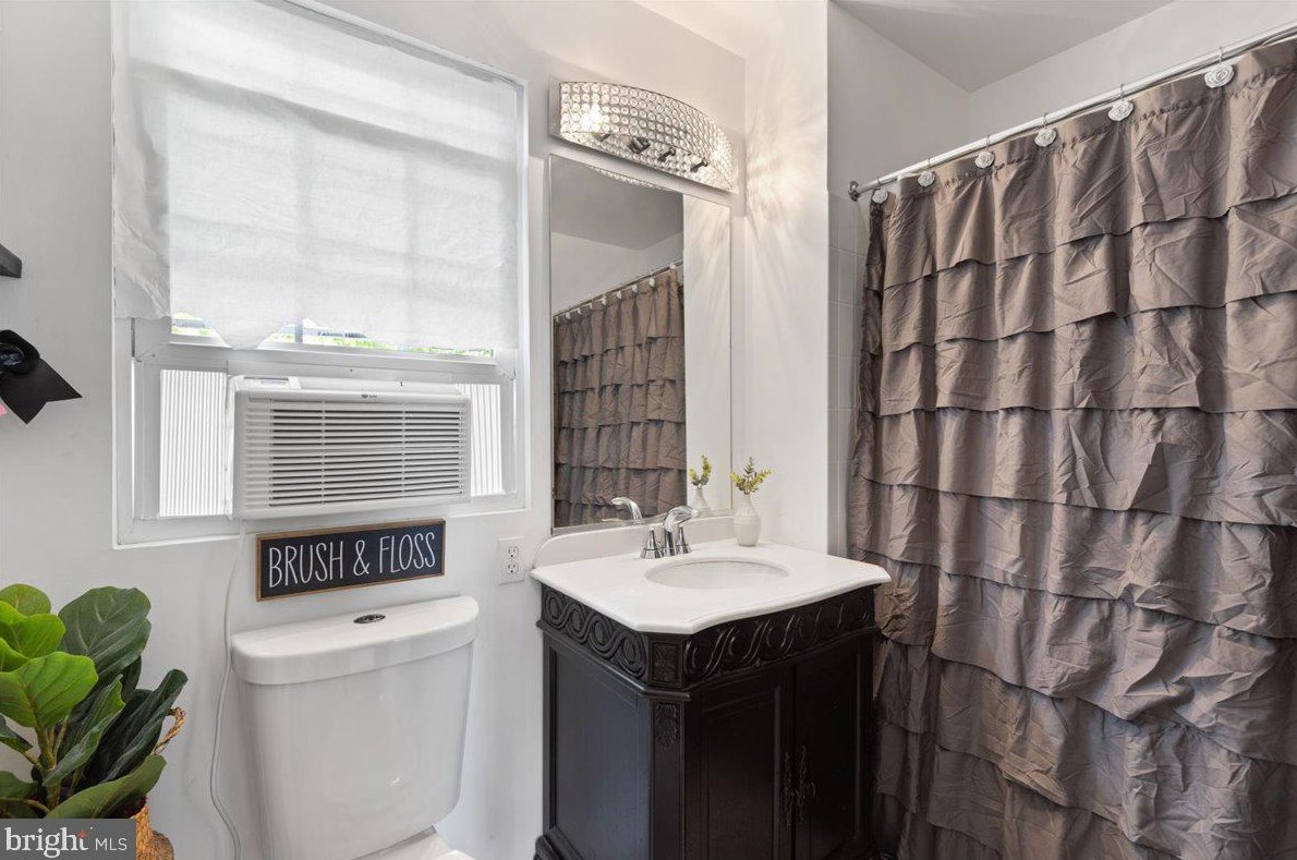 9534 Sea Gull Ct, Holland Point MD  20714-3014 exterior