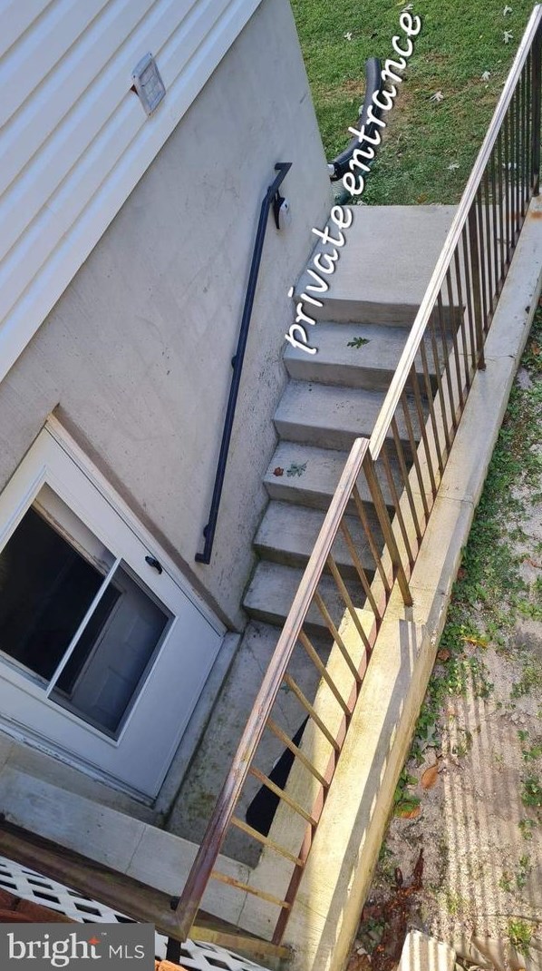 308 Clubhouse Dr, Lusby, MD 20657