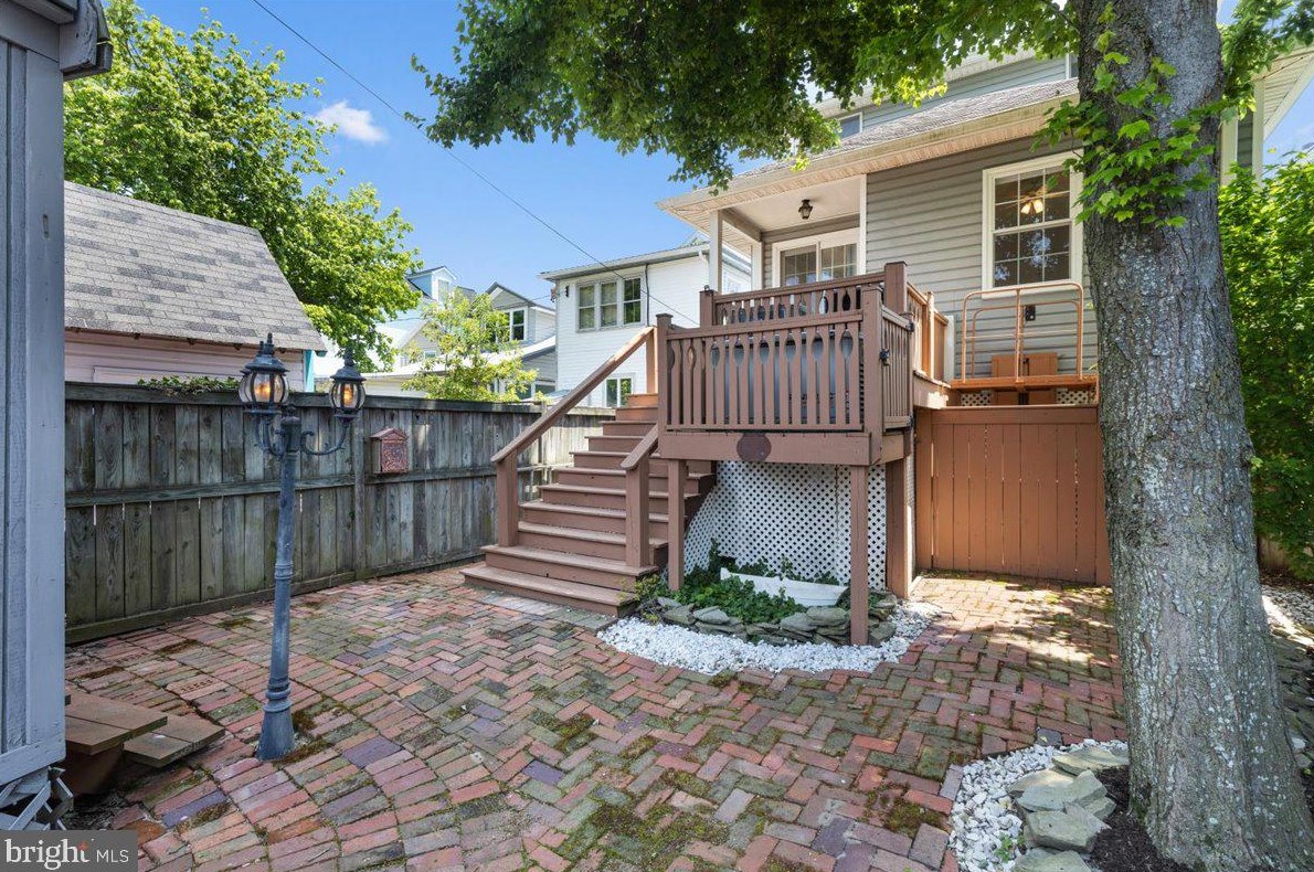 9123 Atlantic Ave, Holland Point MD 20714-4049 exterior