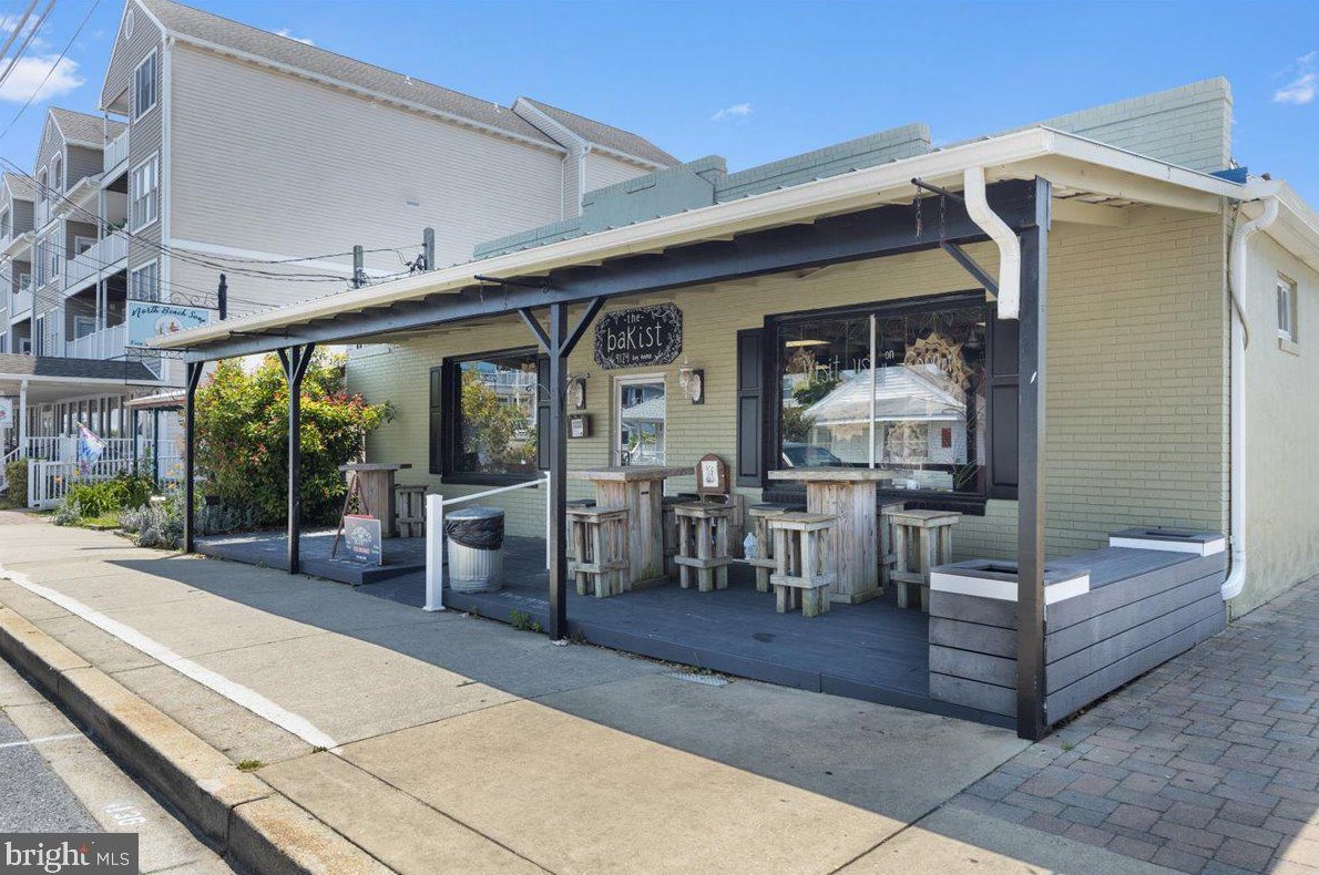 9123 Atlantic Ave, Holland Point MD 20714-4049 exterior